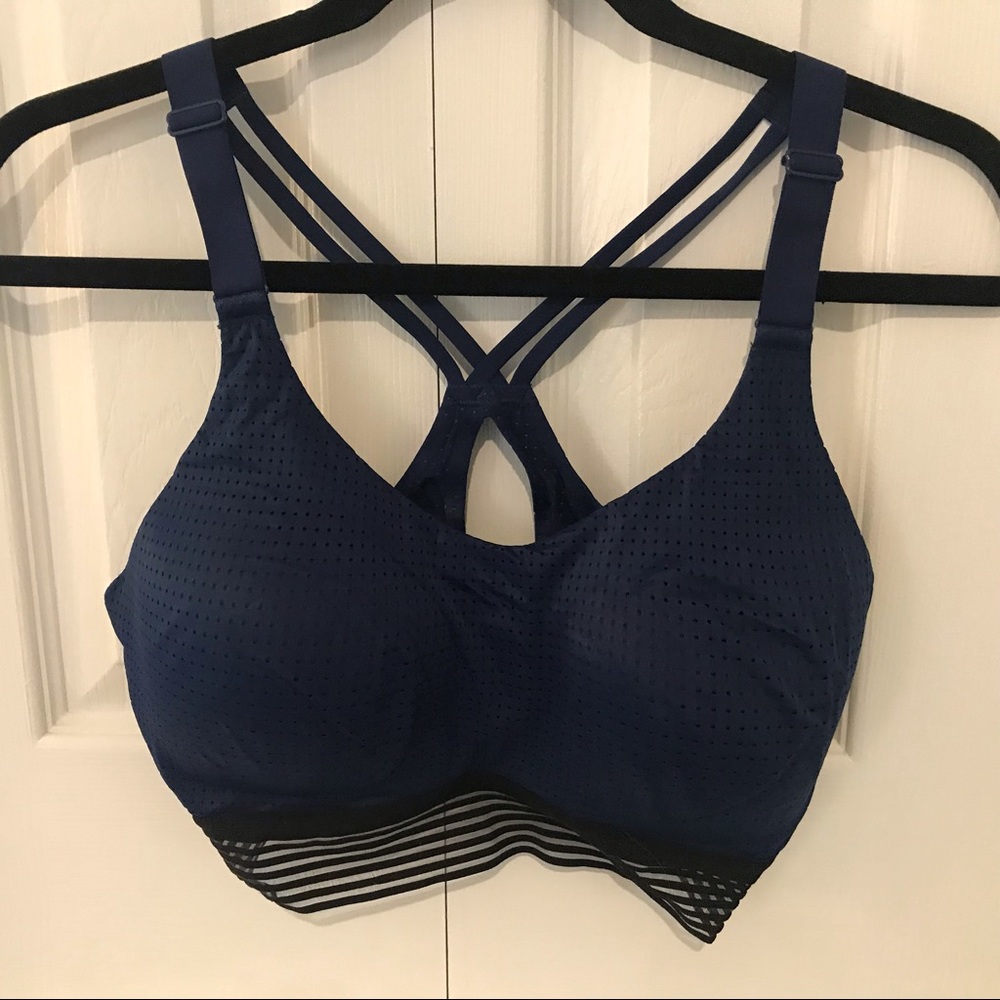 New condition! Victoria Secret Sport Bra 36D